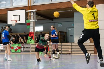 Bild 66 - wAJ HSG Kremperheide/Muensterdorf - HSG Herzhorn/Kollmar/Neuendorf : Ergebnis: 31:34